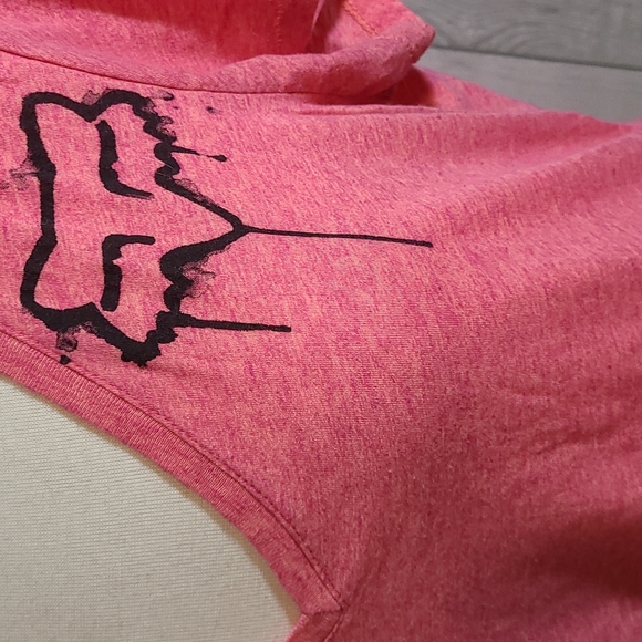Fox Racing V-neck Tee in Salmon Pink Color - Picture 2 of 3